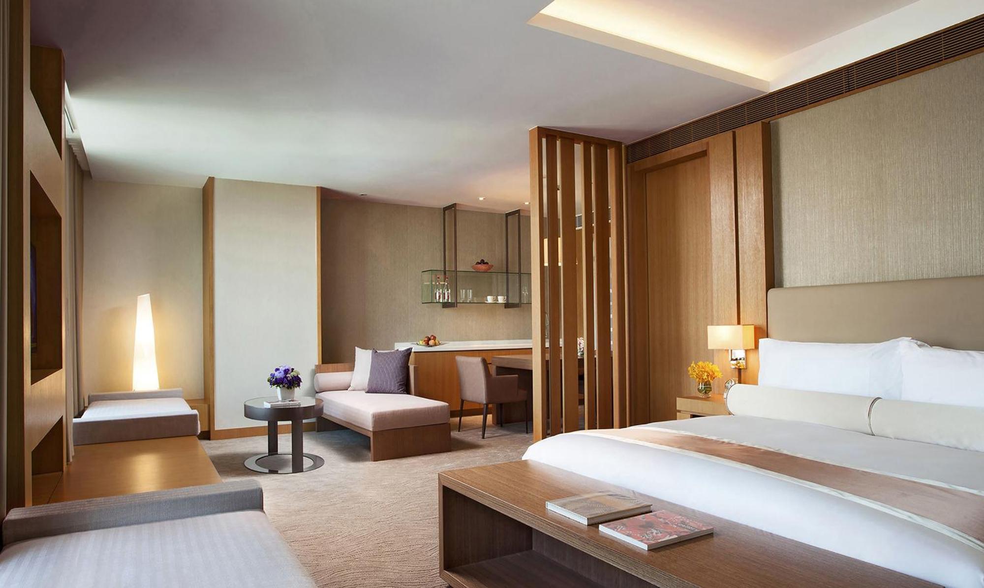 Millennium Hotel Taichung Exterior photo A suite at the hotel