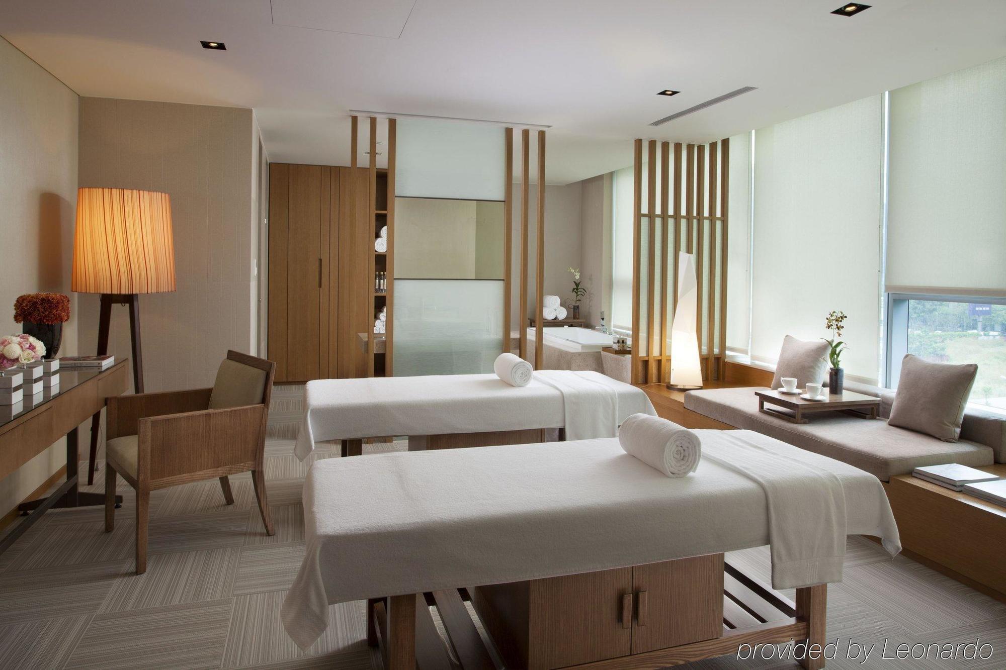 Millennium Hotel Taichung Exterior photo Spa at The Park, Hyderabad