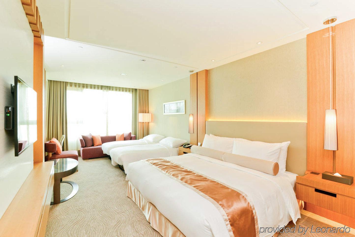 Millennium Hotel Taichung Exterior photo Deluxe Room