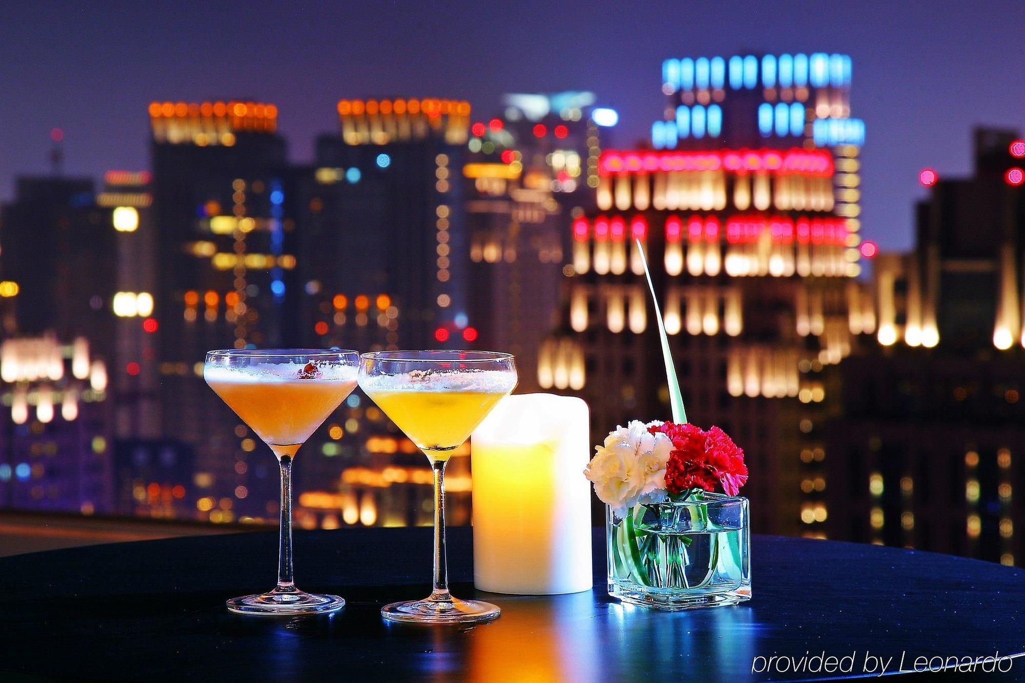 Millennium Hotel Taichung Exterior photo The bar at the 101 Lounge